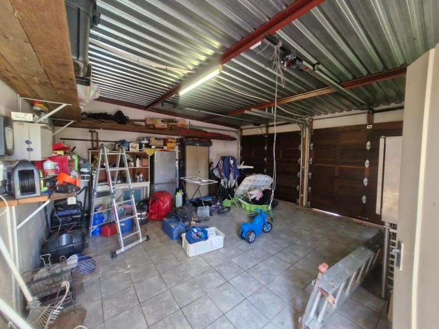 3 Bedroom Property for Sale in Rhodesdene Northern Cape